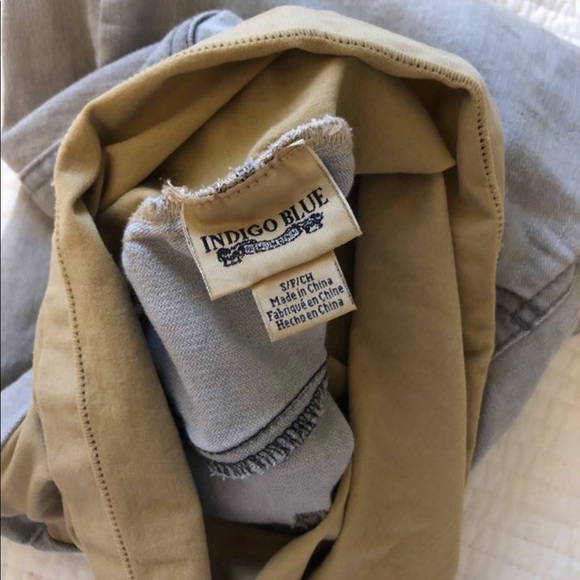 Super cute distressed gray ankle maternity jeans. - Picture 2 of 2